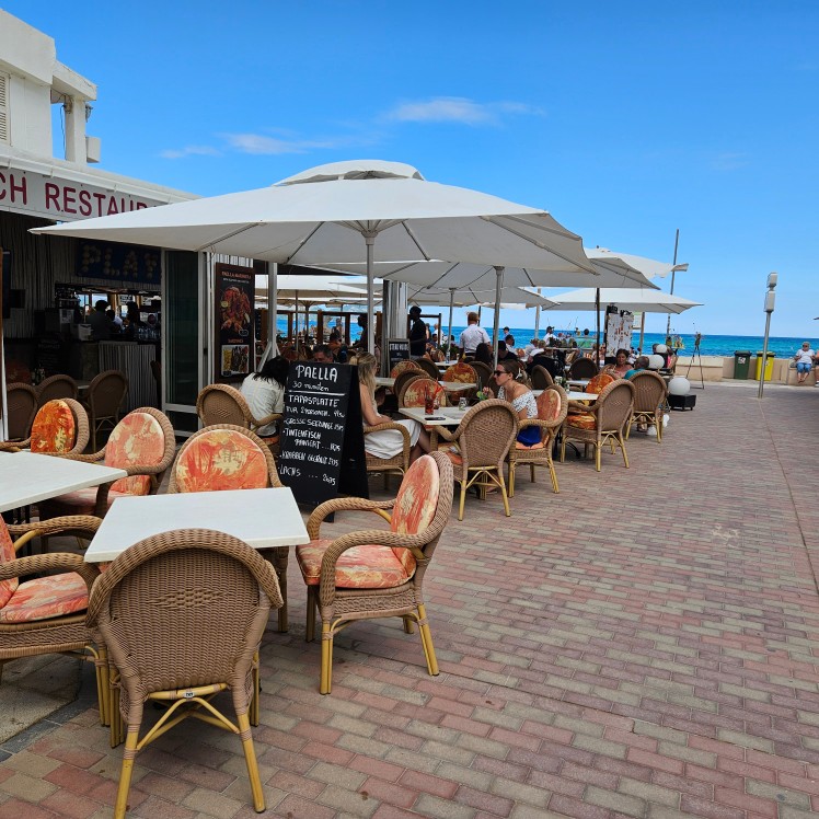Discover Can Picafort Mallorca: Restaurant with a Sea Side View